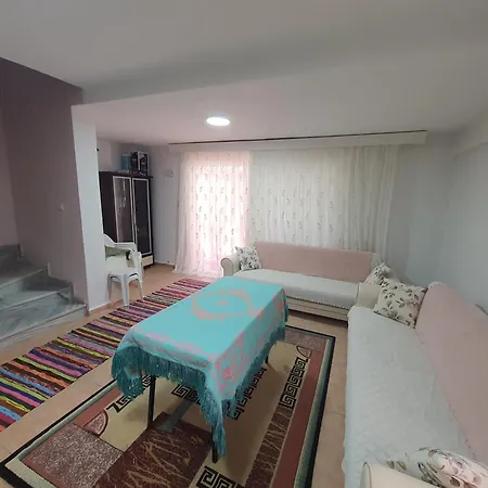 Sarosun Incisi Eriklide Muestakil Yazlik * Halic